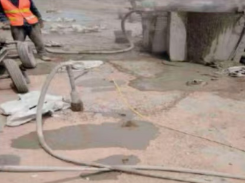 濠江水泥混凝土路面板底注浆技术 路面脱空注浆整治方案